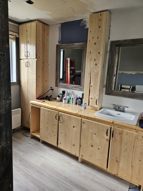 Vanité de salle de bain (en construction)