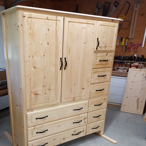 Commode
